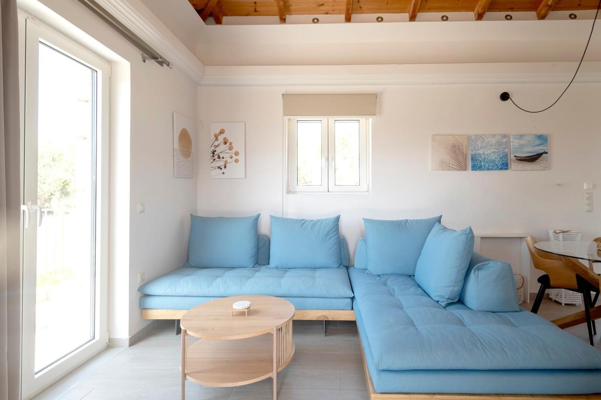Alma Hills Gialova Apartment Exterior photo
